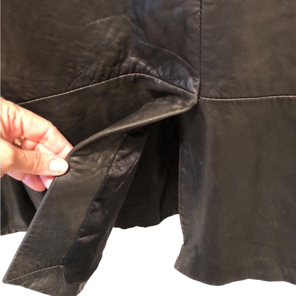 Banana Republic Butter Soft Leather 2 Button Blazer Jacket 40R Black Pockets - Picture 4 of 10